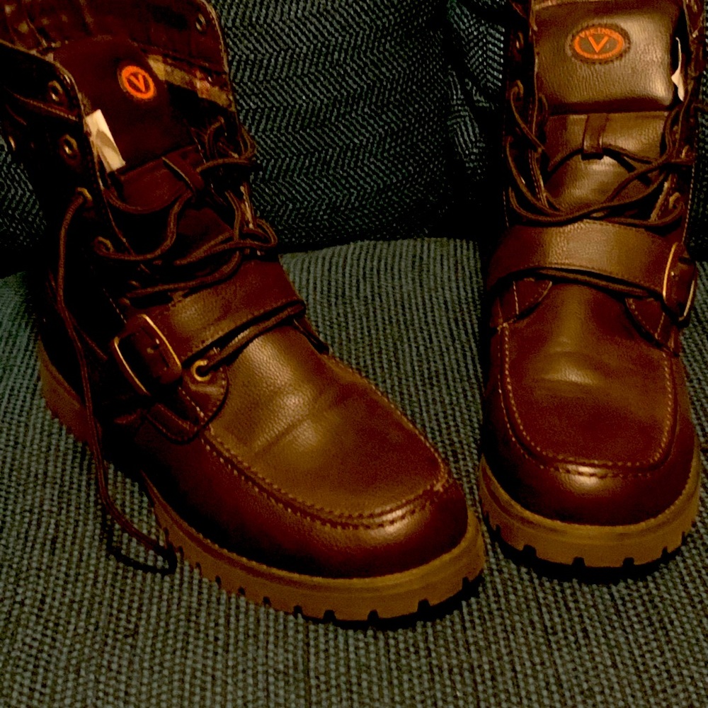 Men’s leather boots